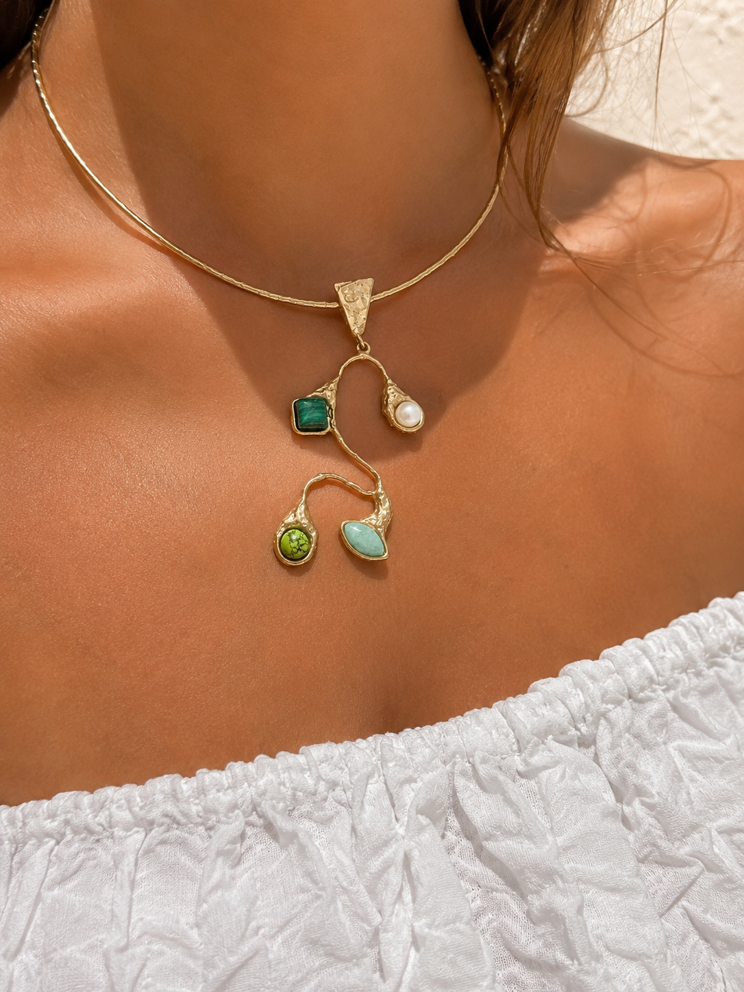 CHOKER RIGIDO CORALIA