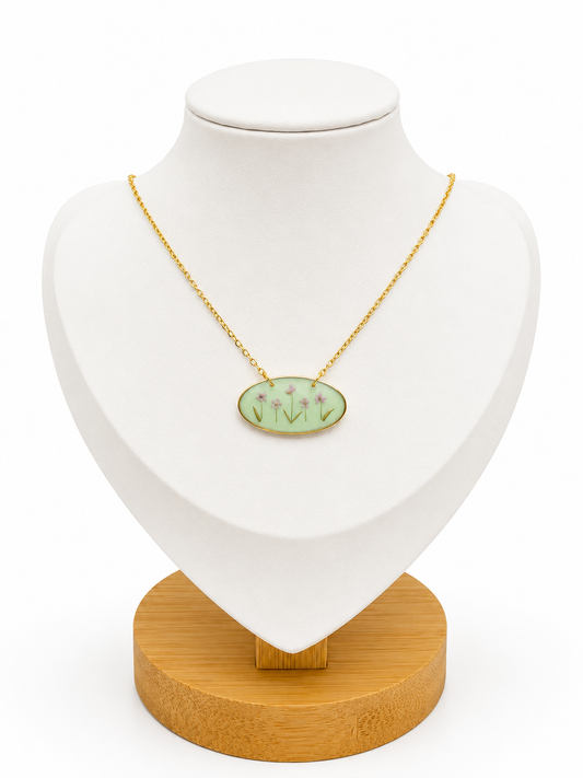 Collana artigianale con fiori di campo in resina – Acciaio inossidabile 50 cm