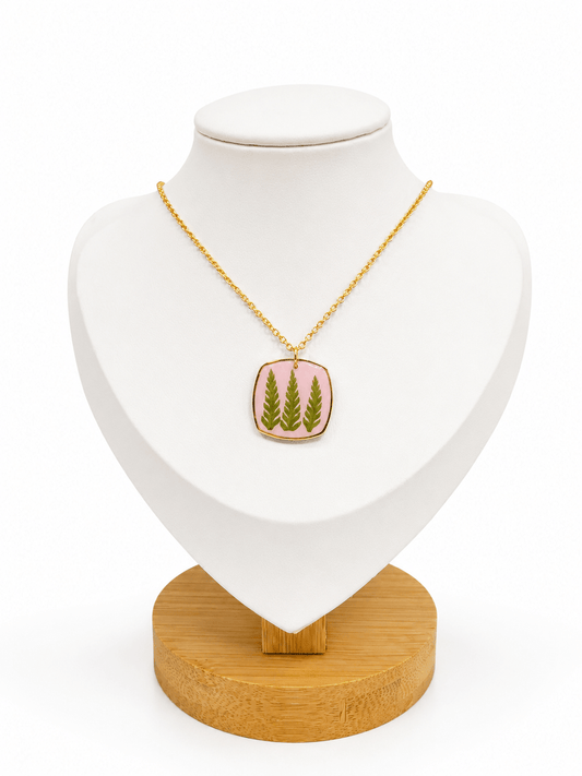 Collana Artigianale con Felce Essiccata in Resina Rosa – Acciaio Inossidabile - ANIMO